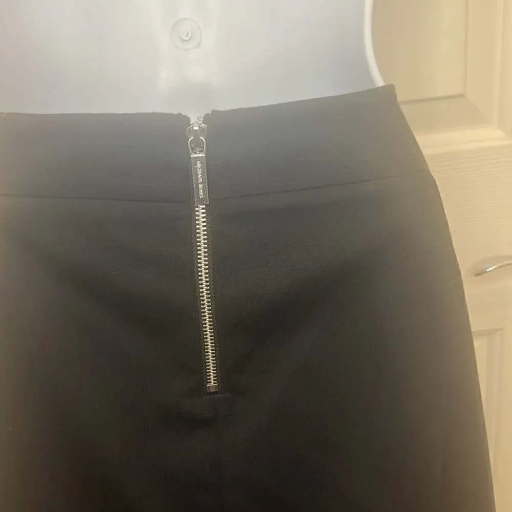 Michael Kors Skirt Size 10 Black Basics Leather Slimming Midi Silver Hardware